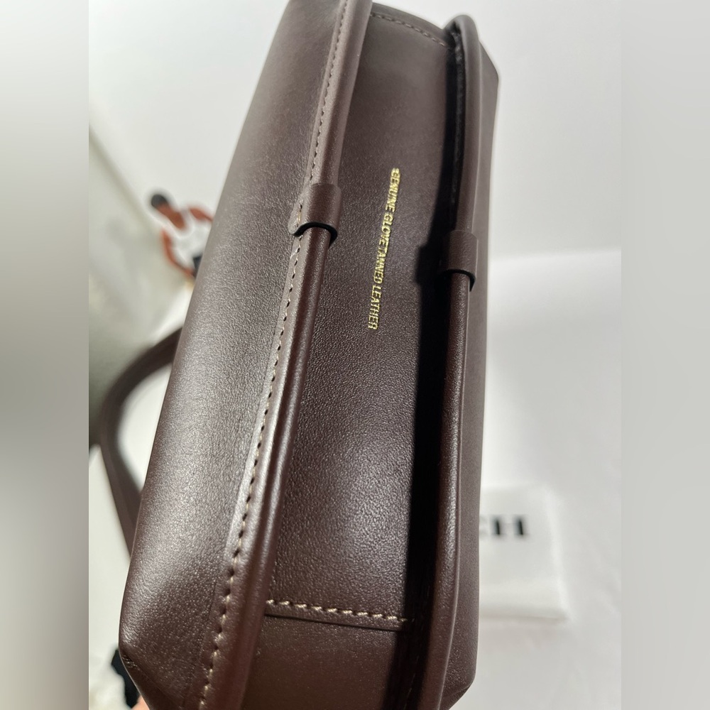 Coach Originals Curve Zip Bag in Brass/Maple Brown Glovetanned Leather NWT - Picture 11 of 11